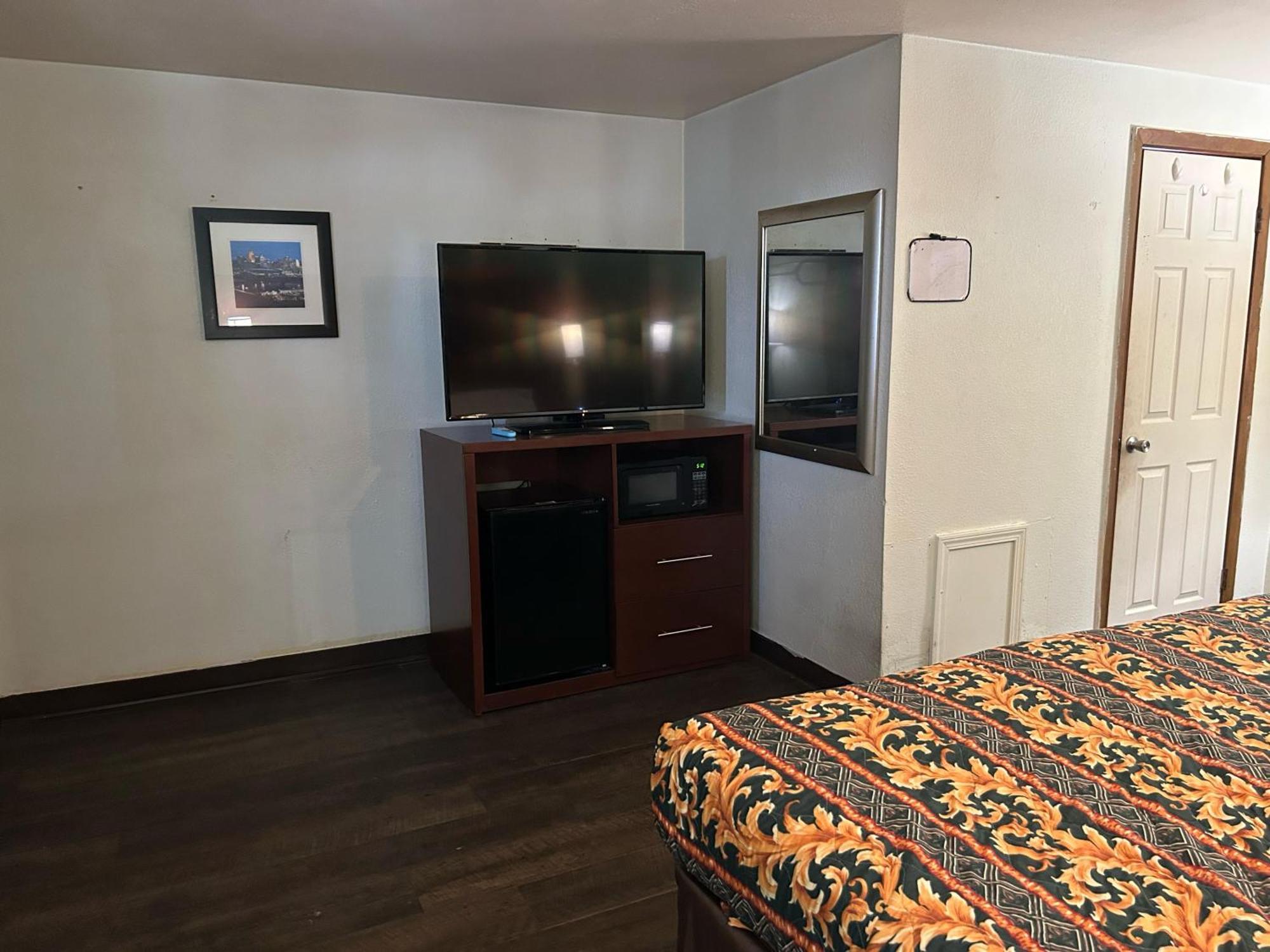 Hillcrest Motel By Oyo Aurora Near Lawrenceburg Ngoại thất bức ảnh