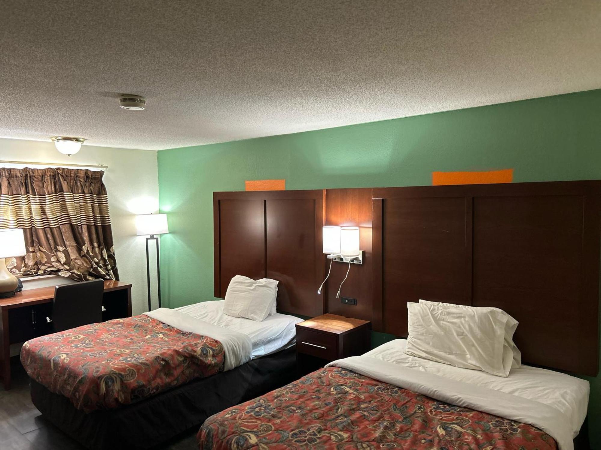 Hillcrest Motel By Oyo Aurora Near Lawrenceburg Ngoại thất bức ảnh